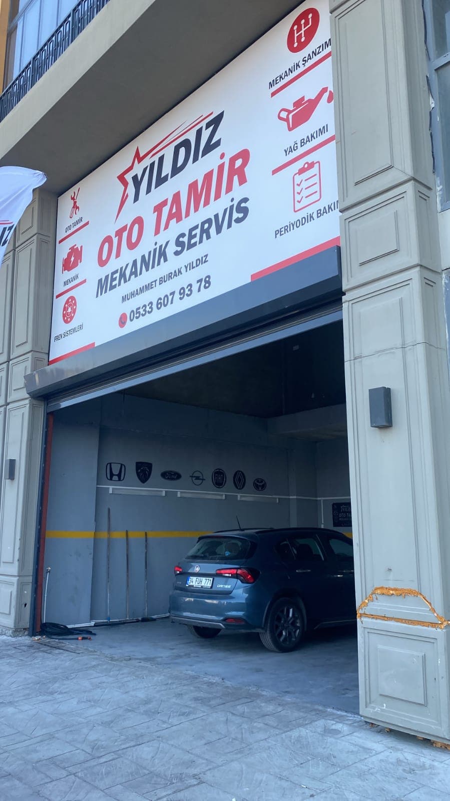Dükkan girişimiz